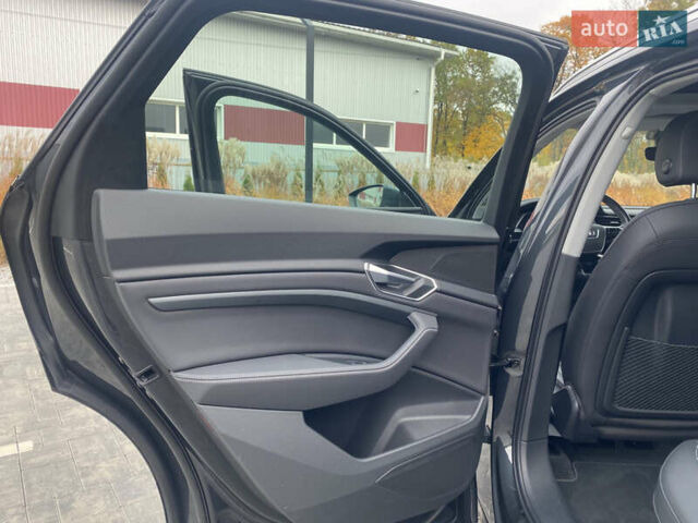 Ауди E-Tron 2020 в Луцке на Automoto.ua Серый Ауди E-Tron, объемом двигателя 0 л и пробегом 128 тыс. км за 25000 $, фото 27 на Automoto.ua