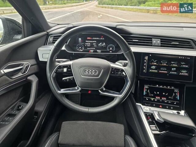 Серый Ауди E-Tron, объемом двигателя 0 л и пробегом 71 тыс. км за 33999 $, фото 71 на Automoto.ua