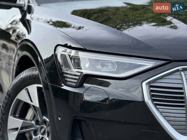 Серый Ауди E-Tron, объемом двигателя 0 л и пробегом 116 тыс. км за 29900 $, фото 8 на Automoto.ua