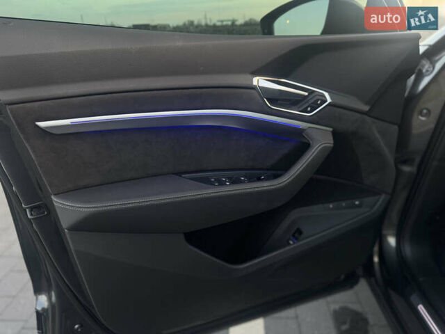 Сірий Ауді E-Tron, об'ємом двигуна 0 л та пробігом 140 тис. км за 37000 $, фото 26 на Automoto.ua