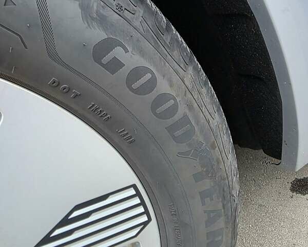 Серый Ауди E-Tron, объемом двигателя 0 л и пробегом 90 тыс. км за 36500 $, фото 13 на Automoto.ua