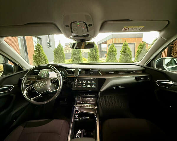 Серый Ауди E-Tron, объемом двигателя 0 л и пробегом 175 тыс. км за 22000 $, фото 27 на Automoto.ua