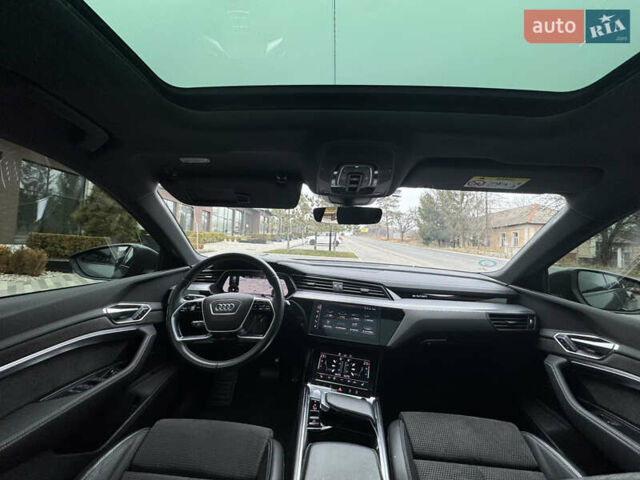 Сірий Ауді E-Tron, об'ємом двигуна 0 л та пробігом 140 тис. км за 33800 $, фото 34 на Automoto.ua