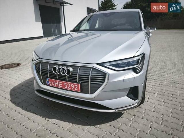 Серый Ауди E-Tron, объемом двигателя 0 л и пробегом 70 тыс. км за 34500 $, фото 20 на Automoto.ua