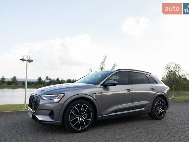 Серый Ауди E-Tron, объемом двигателя 0 л и пробегом 41 тыс. км за 37500 $, фото 7 на Automoto.ua