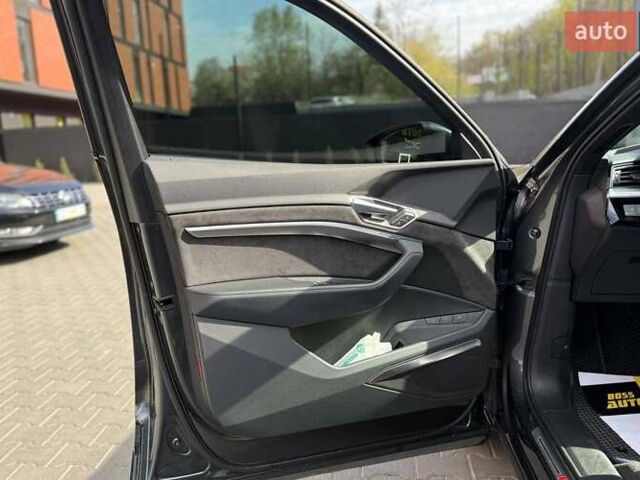 Сірий Ауді E-Tron, об'ємом двигуна 0 л та пробігом 63 тис. км за 36200 $, фото 6 на Automoto.ua