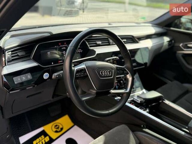 Сірий Ауді E-Tron, об'ємом двигуна 0 л та пробігом 63 тис. км за 36200 $, фото 9 на Automoto.ua