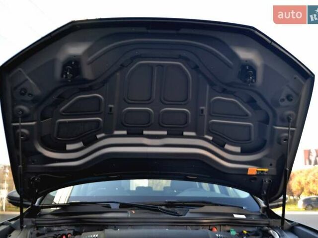 Серый Ауди E-Tron, объемом двигателя 0 л и пробегом 125 тыс. км за 23800 $, фото 212 на Automoto.ua