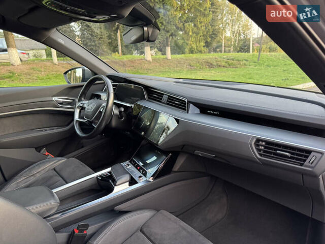 Сірий Ауді E-Tron, об'ємом двигуна 0 л та пробігом 180 тис. км за 21500 $, фото 17 на Automoto.ua