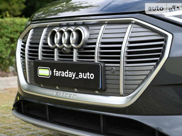 Серый Ауди E-Tron, объемом двигателя 0 л и пробегом 62 тыс. км за 43500 $, фото 9 на Automoto.ua