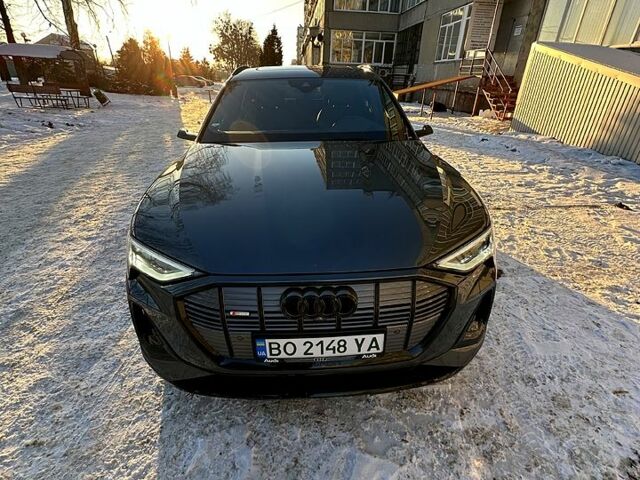 Сірий Ауді E-Tron, об'ємом двигуна 0 л та пробігом 14 тис. км за 59000 $, фото 9 на Automoto.ua