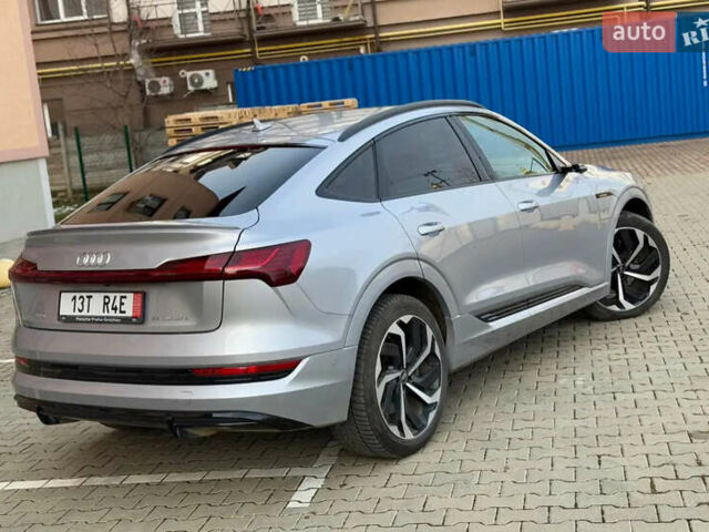 Серый Ауди E-Tron, объемом двигателя 0 л и пробегом 93 тыс. км за 39500 $, фото 12 на Automoto.ua