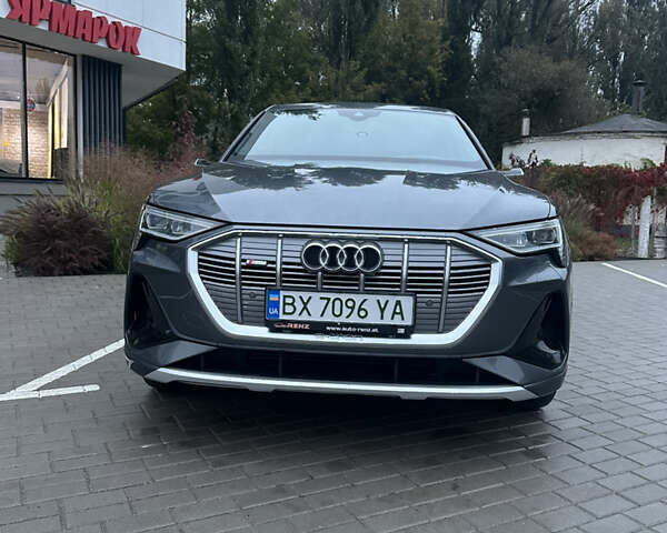Ауди E-Tron 2020 в Хмельницком на Automoto.ua Серый Ауди E-Tron, объемом двигателя 0 л и пробегом 112 тыс. км за 37000 $, фото 6 на Automoto.ua