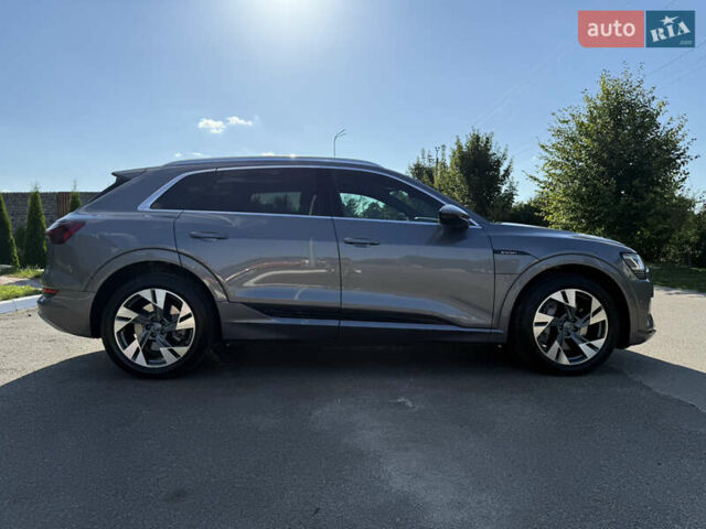 Сірий Ауді E-Tron, об'ємом двигуна 0 л та пробігом 65 тис. км за 39990 $, фото 14 на Automoto.ua