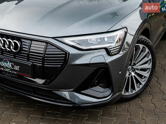 Сірий Ауді E-Tron, об'ємом двигуна 0 л та пробігом 82 тис. км за 39888 $, фото 6 на Automoto.ua