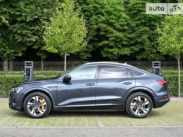 Серый Ауди E-Tron, объемом двигателя 0 л и пробегом 62 тыс. км за 43500 $, фото 2 на Automoto.ua