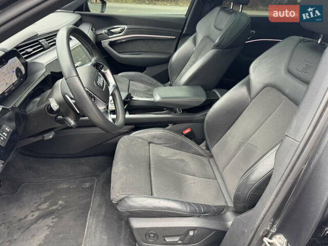 Сірий Ауді E-Tron, об'ємом двигуна 0 л та пробігом 140 тис. км за 33800 $, фото 27 на Automoto.ua
