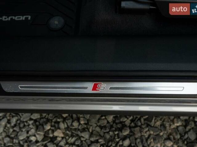 Сірий Ауді E-Tron, об'ємом двигуна 0 л та пробігом 112 тис. км за 34300 $, фото 27 на Automoto.ua