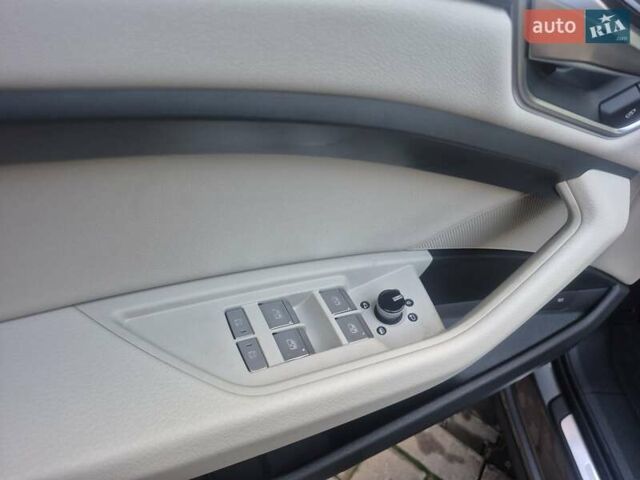 Ауди E-Tron 2020 в Хмельницком на Automoto.ua Серый Ауди E-Tron, объемом двигателя 0 л и пробегом 146 тыс. км за 22700 $, фото 47 на Automoto.ua