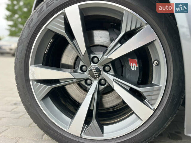Серый Ауди E-Tron, объемом двигателя 0 л и пробегом 41 тыс. км за 44990 $, фото 17 на Automoto.ua