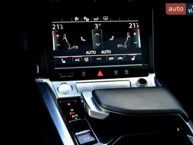 Серый Ауди E-Tron, объемом двигателя 0 л и пробегом 125 тыс. км за 23800 $, фото 46 на Automoto.ua