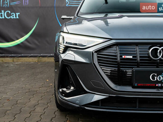Сірий Ауді E-Tron, об'ємом двигуна 0 л та пробігом 82 тис. км за 39888 $, фото 13 на Automoto.ua