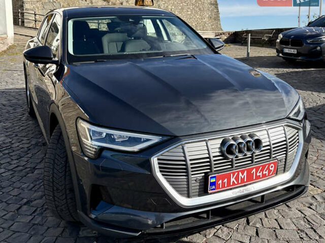 Серый Ауди E-Tron, объемом двигателя 0 л и пробегом 175 тыс. км за 22700 $, фото 31 на Automoto.ua