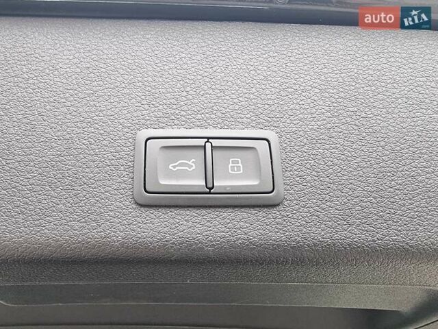 Сірий Ауді E-Tron, об'ємом двигуна 0 л та пробігом 120 тис. км за 29650 $, фото 17 на Automoto.ua