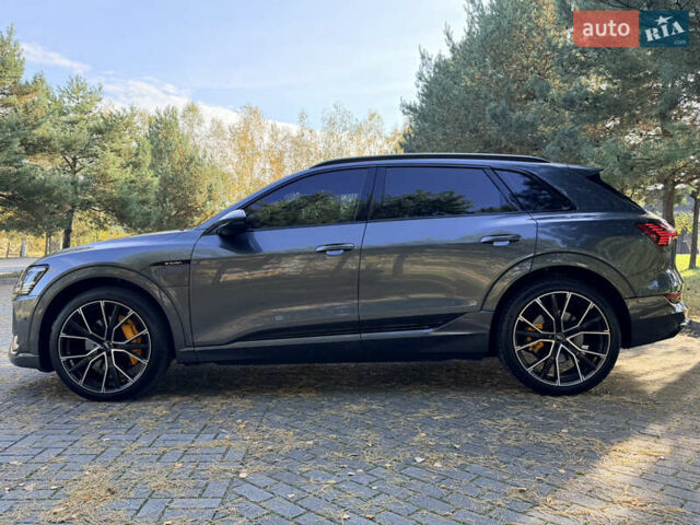 Ауді E-Tron 2020 у Дрогобичі на Automoto.ua Сірий Ауді E-Tron, об'ємом двигуна 0 л та пробігом 180 тис. км за 27990 $, фото 13 на Automoto.ua