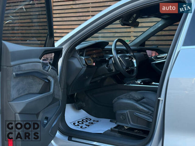 Ауді E-Tron 2020 у Одесі на Automoto.ua Сірий Ауді E-Tron, об'ємом двигуна 0 л та пробігом 43 тис. км за 34000 $, фото 13 на Automoto.ua