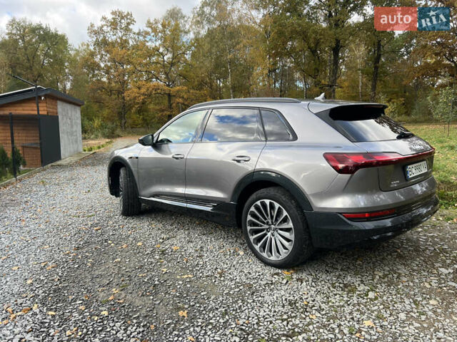 Серый Ауди E-Tron, объемом двигателя 0 л и пробегом 119 тыс. км за 35000 $, фото 5 на Automoto.ua