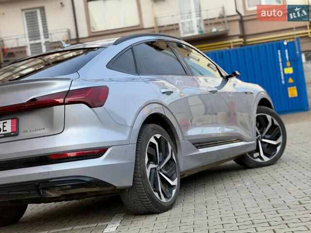 Серый Ауди E-Tron, объемом двигателя 0 л и пробегом 93 тыс. км за 39500 $, фото 26 на Automoto.ua