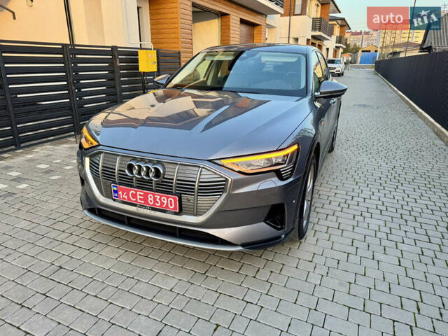 Сірий Ауді E-Tron, об'ємом двигуна 0 л та пробігом 143 тис. км за 27900 $, фото 27 на Automoto.ua