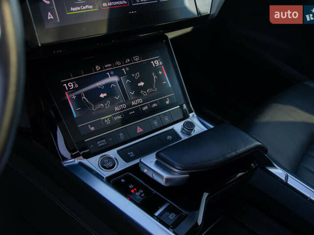 Серый Ауди E-Tron, объемом двигателя 0 л и пробегом 60 тыс. км за 37500 $, фото 47 на Automoto.ua