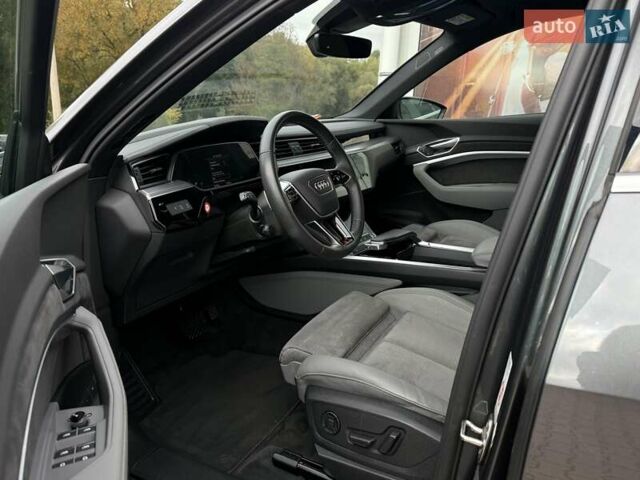 Сірий Ауді E-Tron, об'ємом двигуна 0 л та пробігом 77 тис. км за 37000 $, фото 9 на Automoto.ua