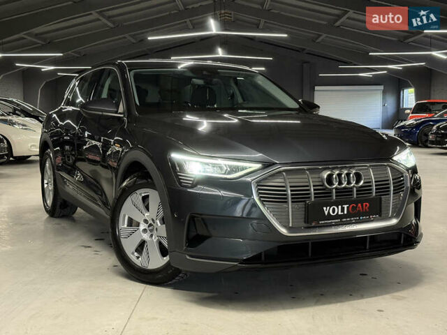Серый Ауди E-Tron, объемом двигателя 0 л и пробегом 207 тыс. км за 20000 $, фото 1 на Automoto.ua