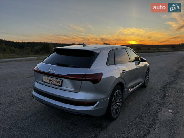 Серый Ауди E-Tron, объемом двигателя 0 л и пробегом 108 тыс. км за 29000 $, фото 8 на Automoto.ua