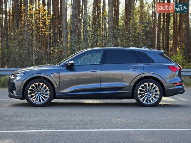 Сірий Ауді E-Tron, об'ємом двигуна 0 л та пробігом 67 тис. км за 37999 $, фото 6 на Automoto.ua