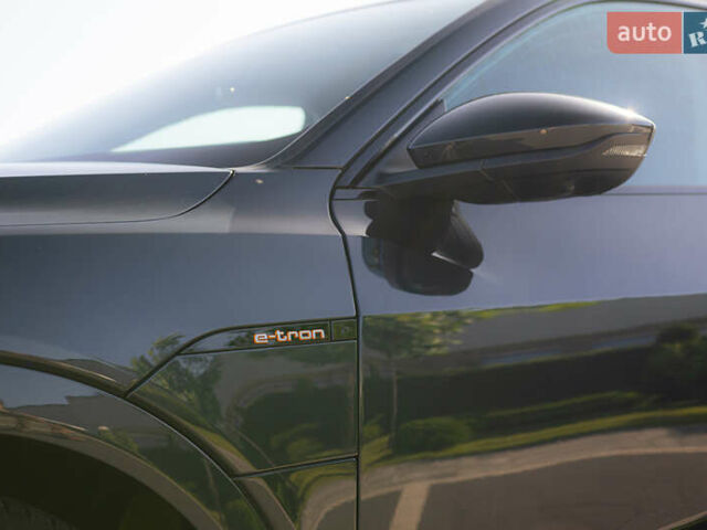 Серый Ауди E-Tron, объемом двигателя 0 л и пробегом 60 тыс. км за 37500 $, фото 21 на Automoto.ua