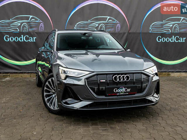 Сірий Ауді E-Tron, об'ємом двигуна 0 л та пробігом 82 тис. км за 39888 $, фото 5 на Automoto.ua