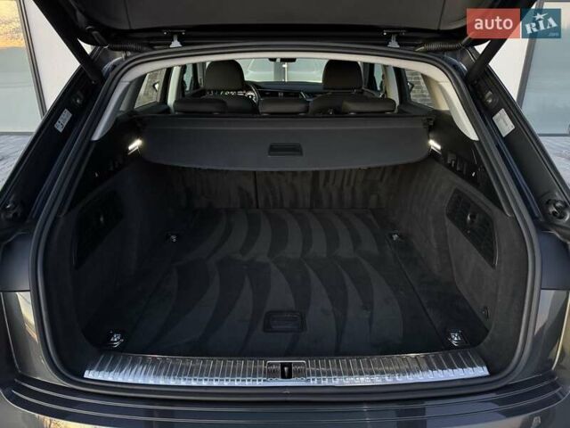 Серый Ауди E-Tron, объемом двигателя 0 л и пробегом 97 тыс. км за 21900 $, фото 66 на Automoto.ua