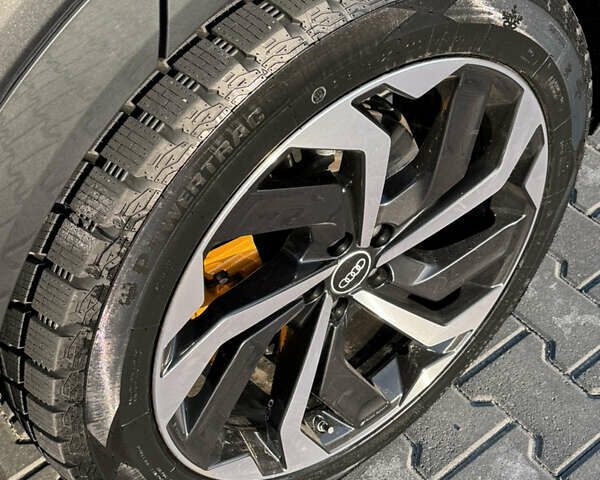 Серый Ауди E-Tron, объемом двигателя 0 л и пробегом 53 тыс. км за 40900 $, фото 54 на Automoto.ua