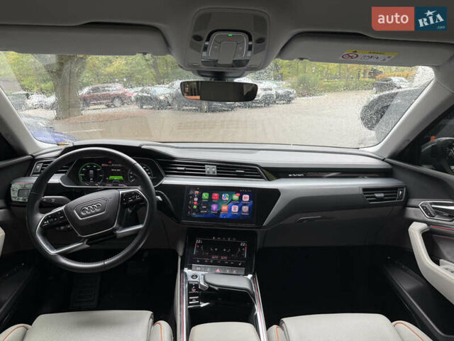 Ауди E-Tron 2020 в Киеве на Automoto.ua Серый Ауди E-Tron, объемом двигателя 0 л и пробегом 71 тыс. км за 35300 $, фото 10 на Automoto.ua