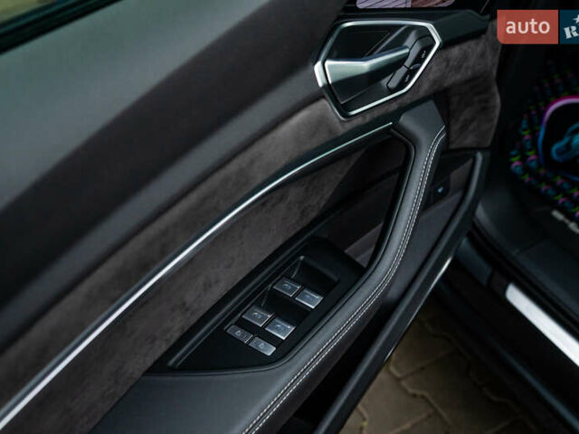 Сірий Ауді E-Tron, об'ємом двигуна 0 л та пробігом 82 тис. км за 39888 $, фото 73 на Automoto.ua