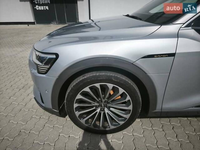 Серый Ауди E-Tron, объемом двигателя 0 л и пробегом 70 тыс. км за 34500 $, фото 71 на Automoto.ua