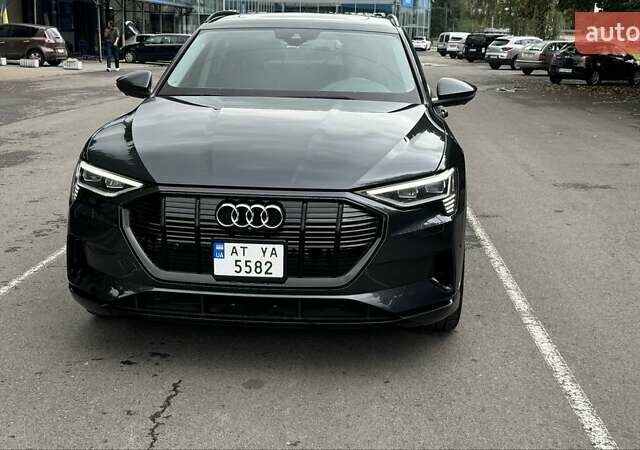 Ауди E-Tron 2020 в Ивано-Франковске на Automoto.ua Серый Ауди E-Tron, объемом двигателя 0 л и пробегом 68 тыс. км за 31000 $, фото 15 на Automoto.ua