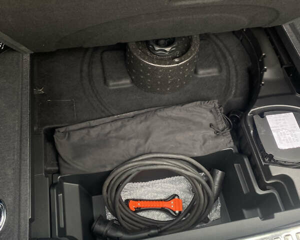 Ауди E-Tron 2020 в Луцке на Automoto.ua Серый Ауди E-Tron, объемом двигателя 0 л и пробегом 128 тыс. км за 25000 $, фото 33 на Automoto.ua