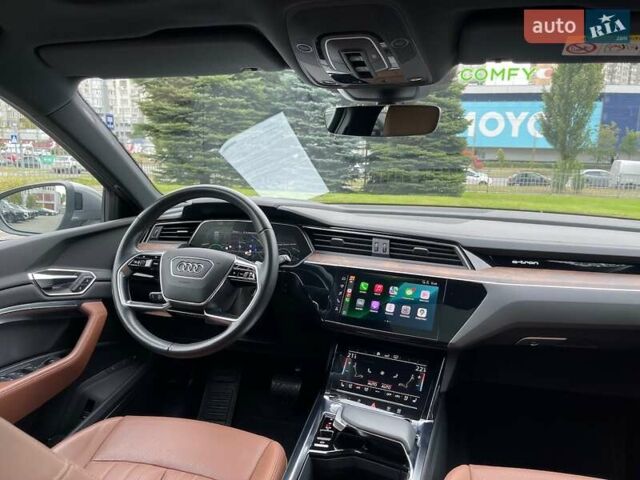 Серый Ауди E-Tron, объемом двигателя 0 л и пробегом 58 тыс. км за 37000 $, фото 89 на Automoto.ua