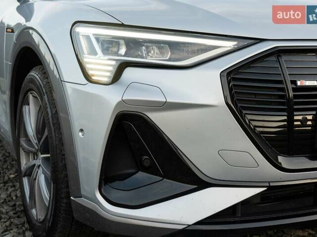Сірий Ауді E-Tron, об'ємом двигуна 0 л та пробігом 112 тис. км за 34300 $, фото 6 на Automoto.ua