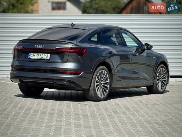 Сірий Ауді E-Tron, об'ємом двигуна 0 л та пробігом 54 тис. км за 47000 $, фото 1 на Automoto.ua